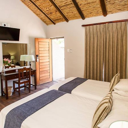 Protea Hotel By Marriott Oudtshoorn Riempie Estate Экстерьер фото