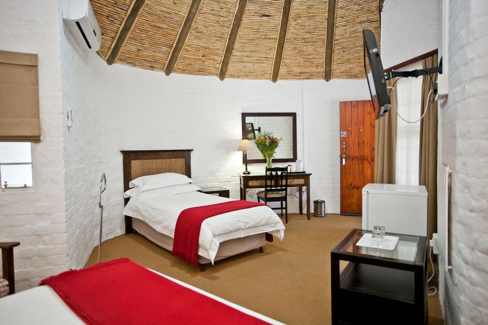 Protea Hotel By Marriott Oudtshoorn Riempie Estate Экстерьер фото