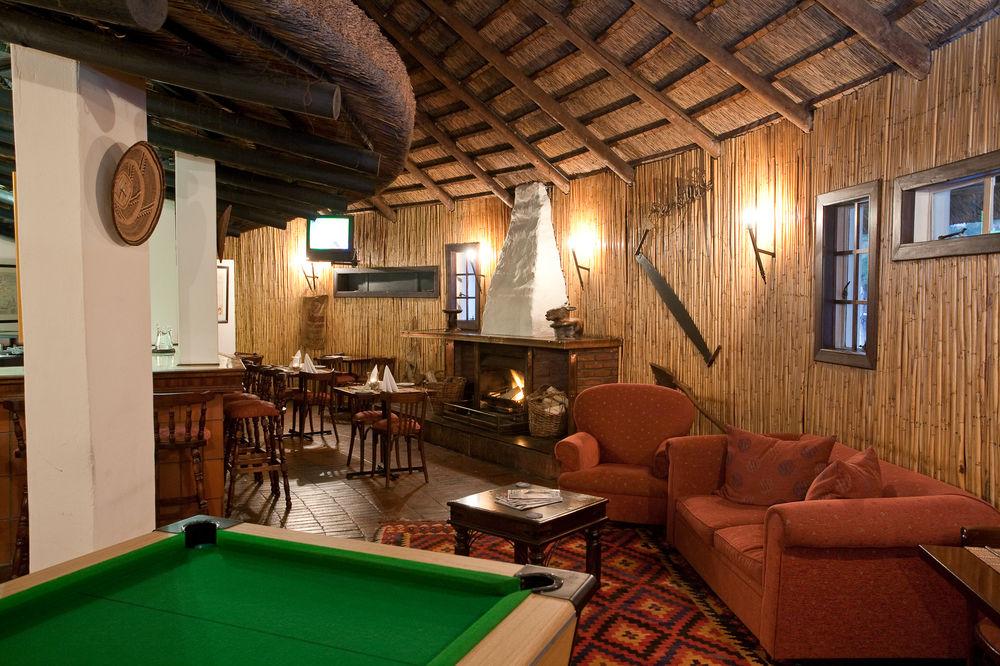 Protea Hotel By Marriott Oudtshoorn Riempie Estate Экстерьер фото