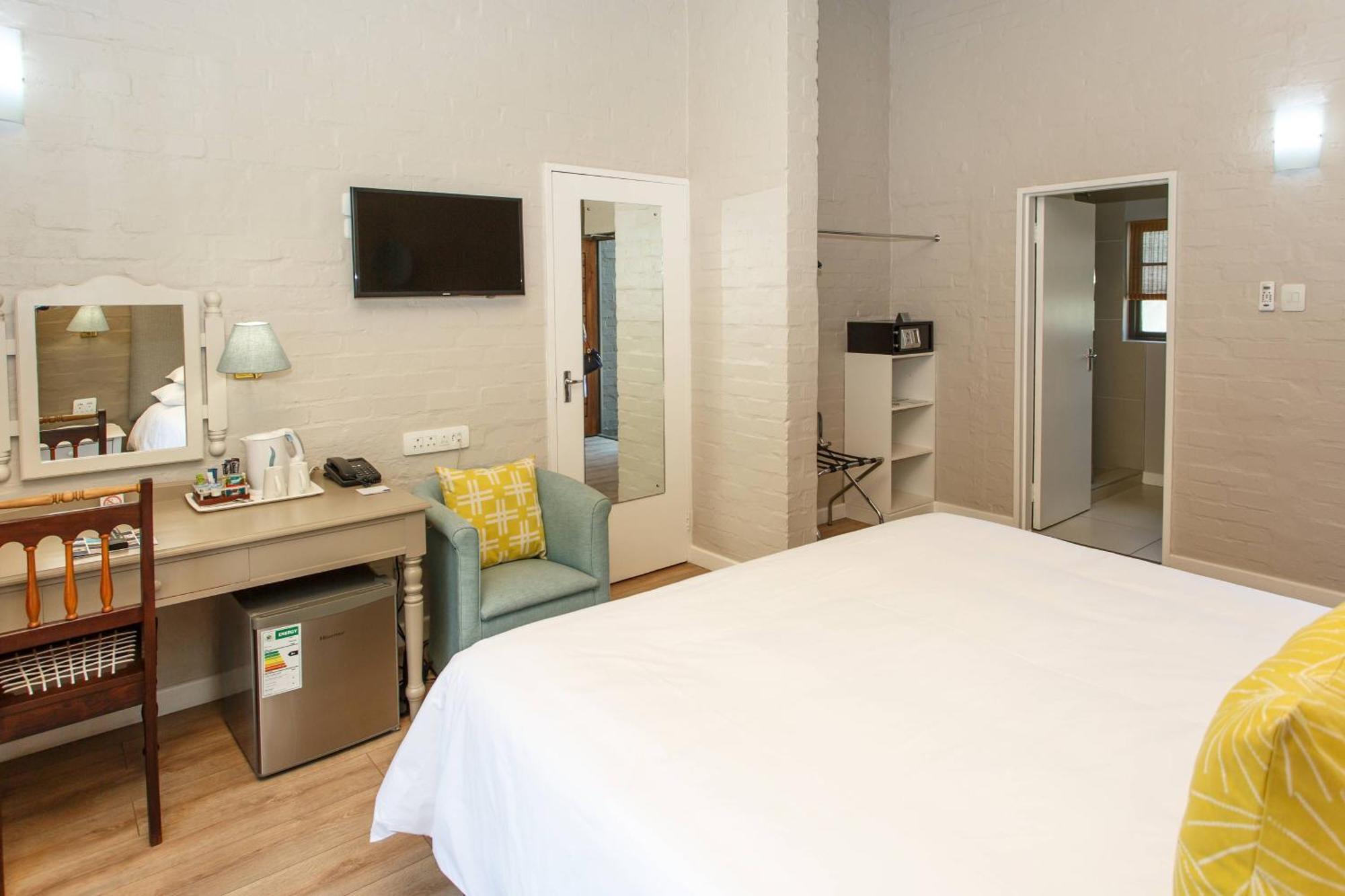 Protea Hotel By Marriott Oudtshoorn Riempie Estate Экстерьер фото