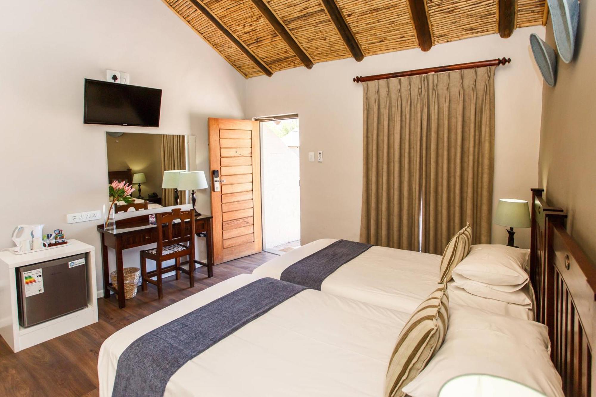 Protea Hotel By Marriott Oudtshoorn Riempie Estate Экстерьер фото