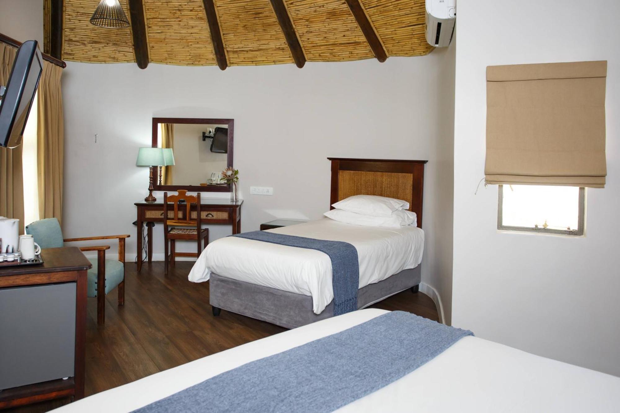 Protea Hotel By Marriott Oudtshoorn Riempie Estate Экстерьер фото
