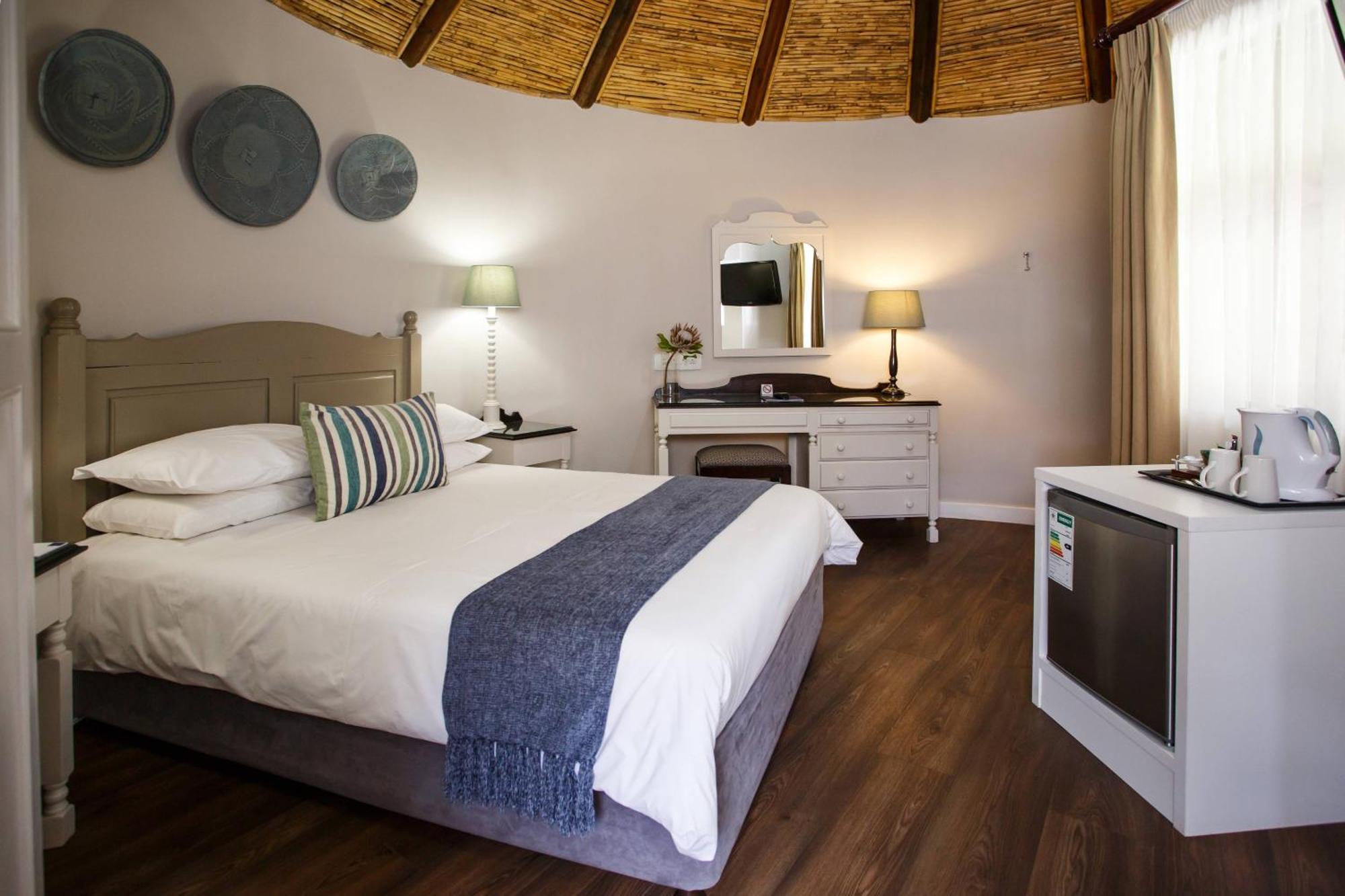 Protea Hotel By Marriott Oudtshoorn Riempie Estate Экстерьер фото