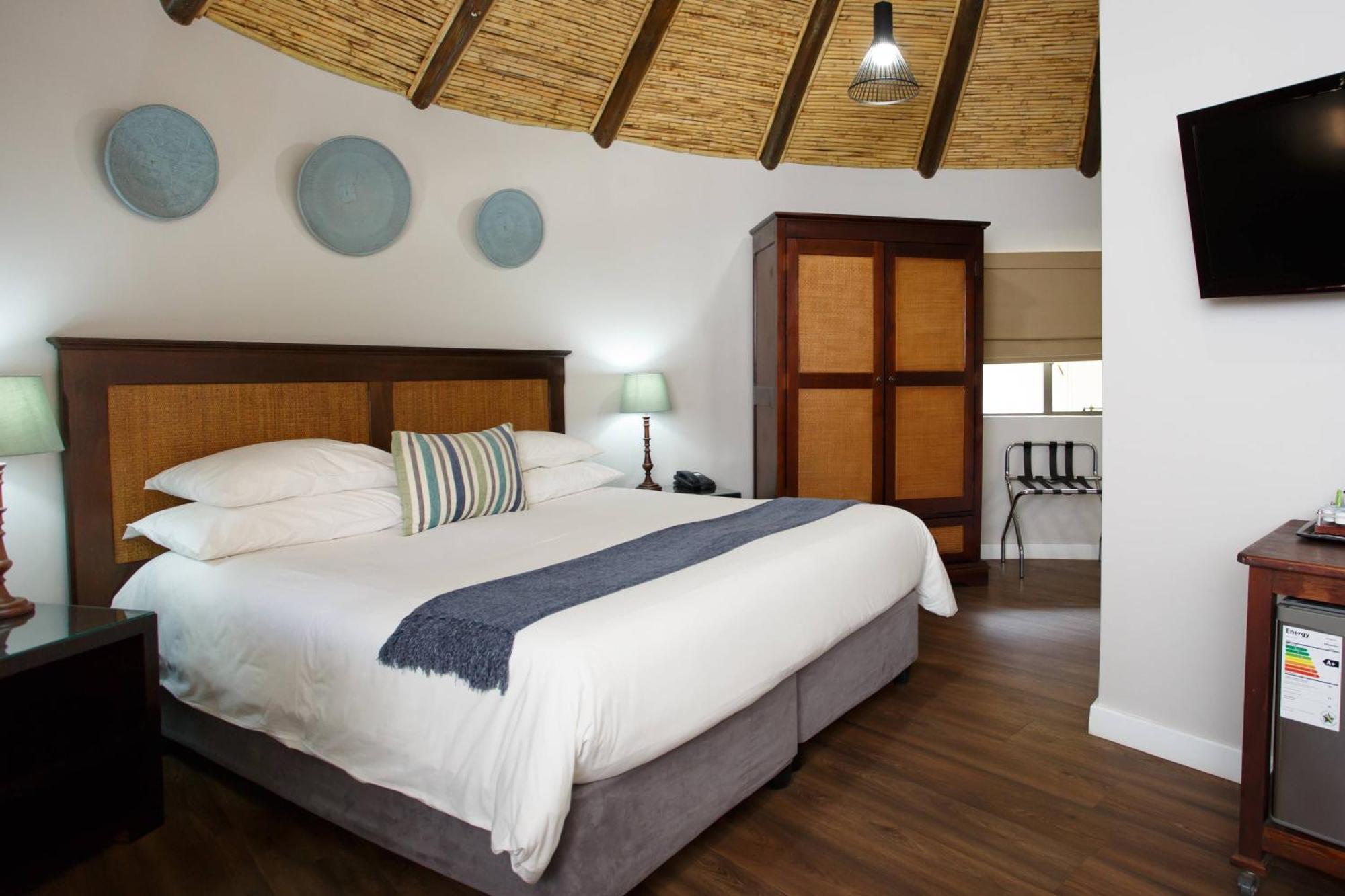 Protea Hotel By Marriott Oudtshoorn Riempie Estate Экстерьер фото