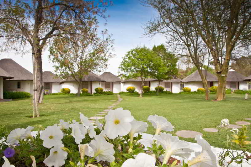 Protea Hotel By Marriott Oudtshoorn Riempie Estate Экстерьер фото