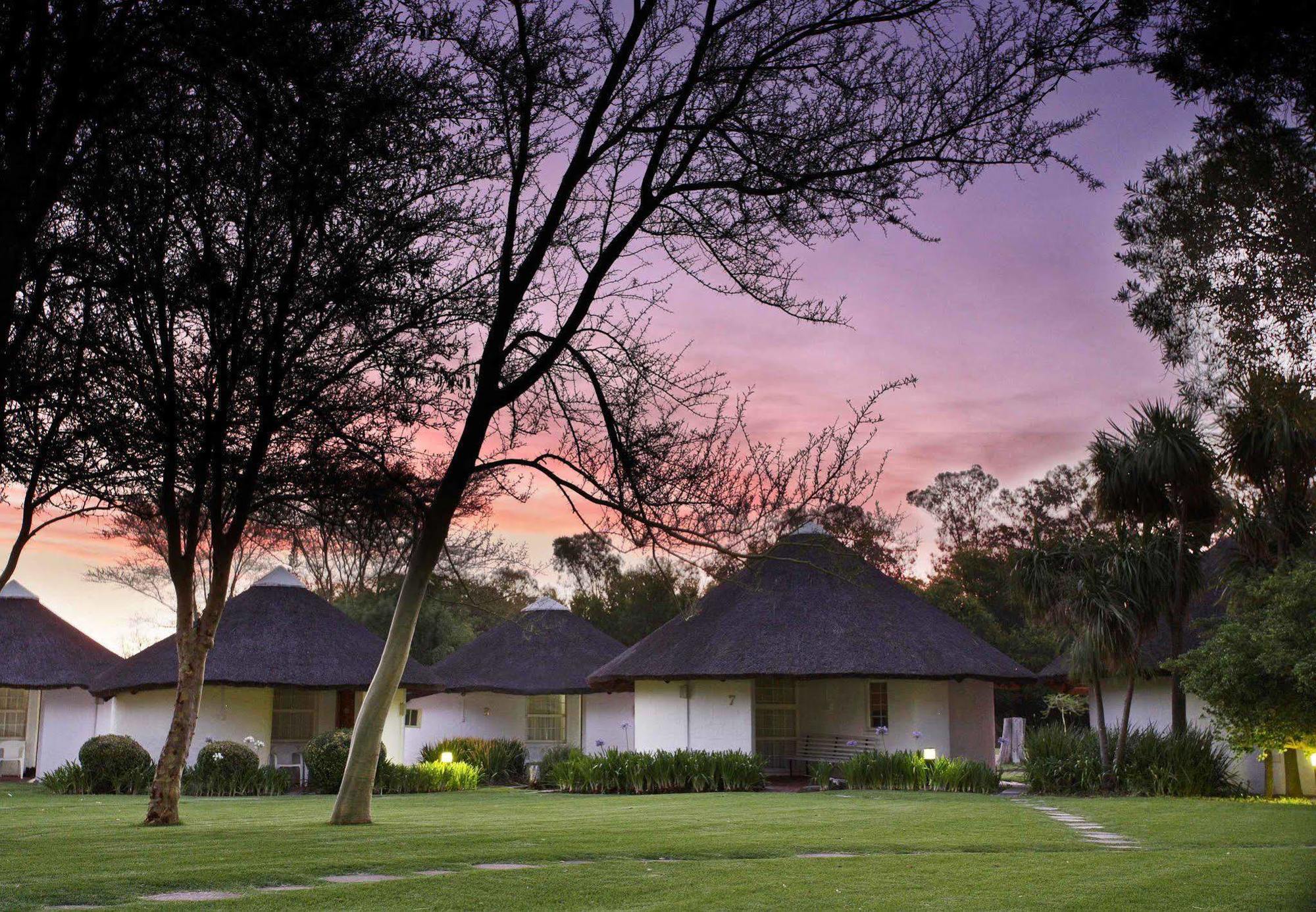 Protea Hotel By Marriott Oudtshoorn Riempie Estate Экстерьер фото