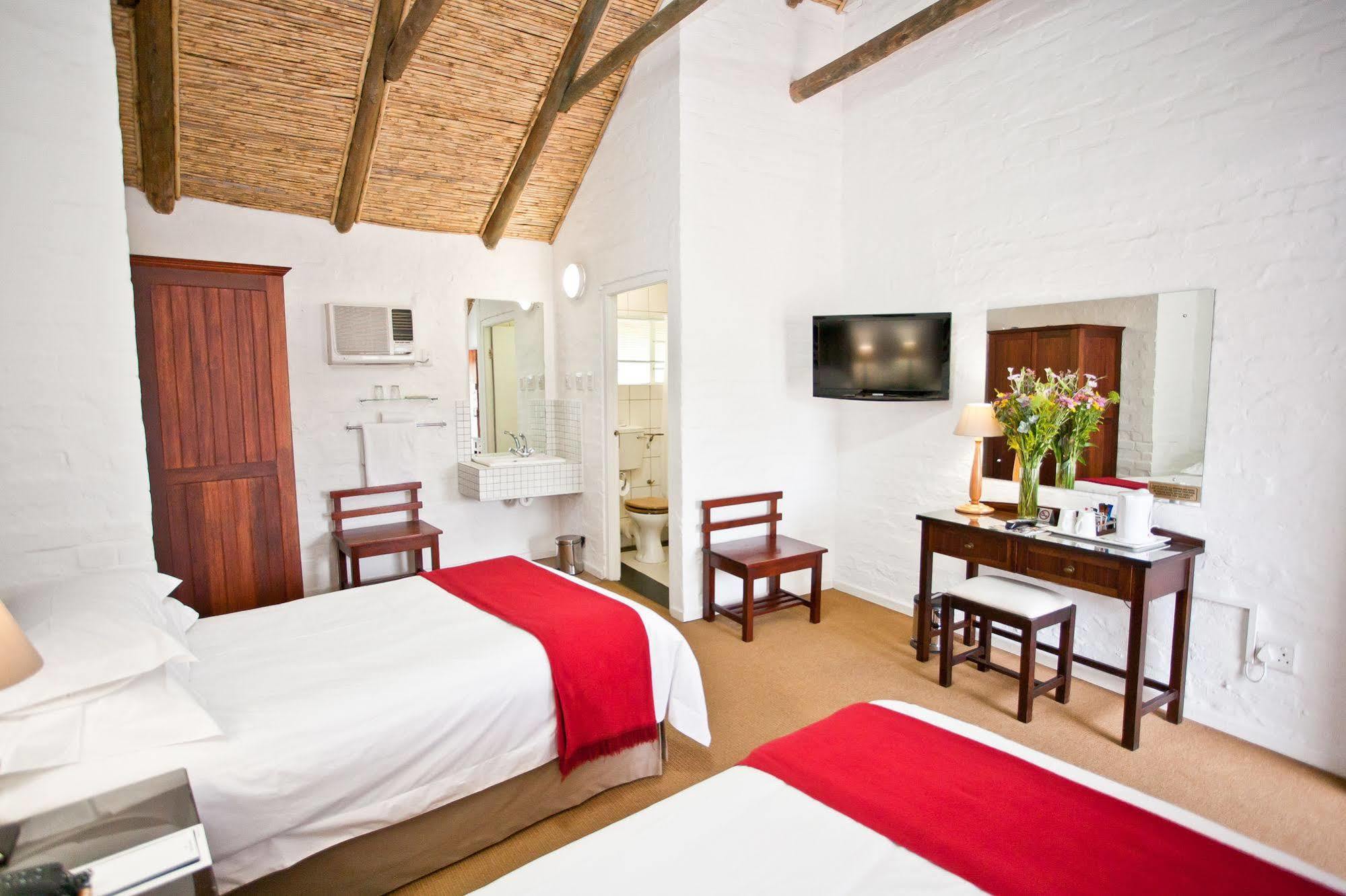 Protea Hotel By Marriott Oudtshoorn Riempie Estate Экстерьер фото